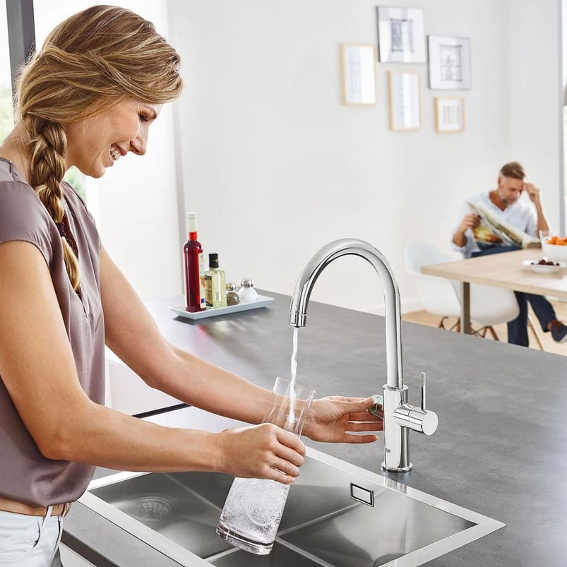 01-Experience-still-and-sparkling-water-on-tap-with-GROHE-Blue-Home
