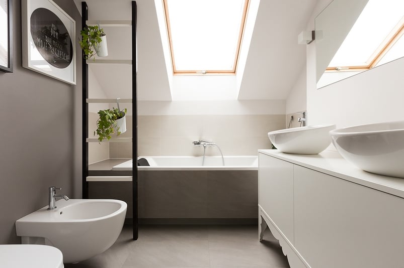 01-Top Tips for Creating an Attic Bathroom(1)