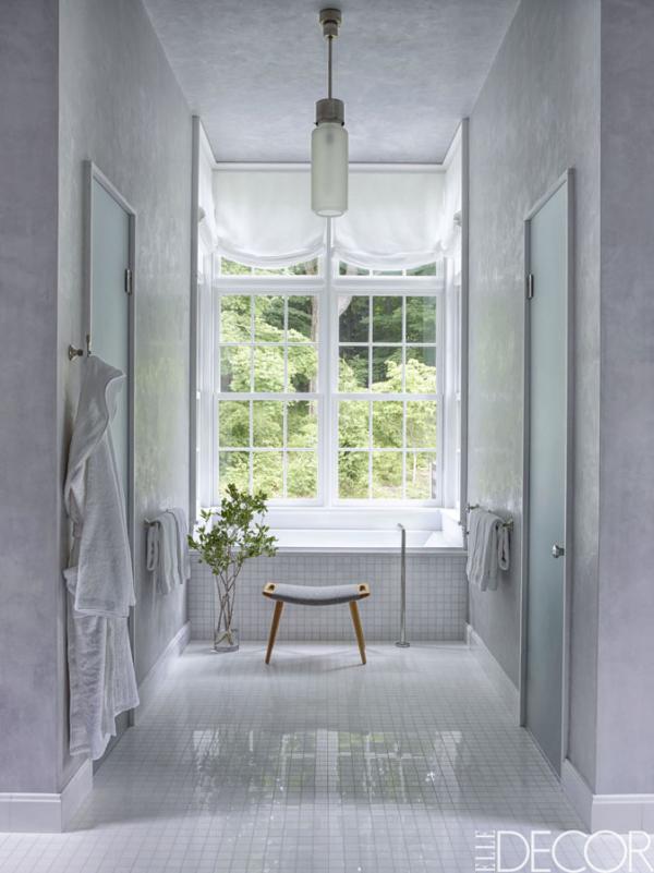 02-Inspiring You with White Bathrooms