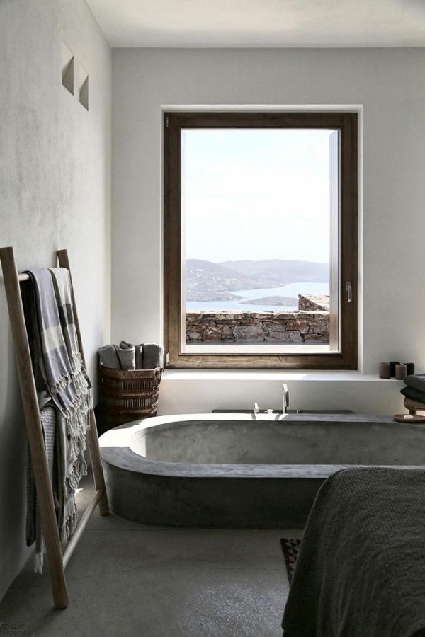 02-Make the most of bathroom views