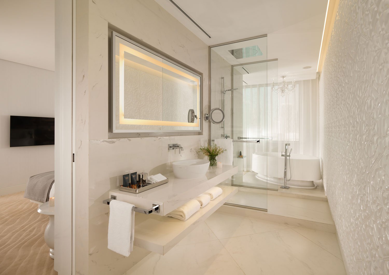 1-Laufen equips 270 bathrooms at the Mondrian Doha