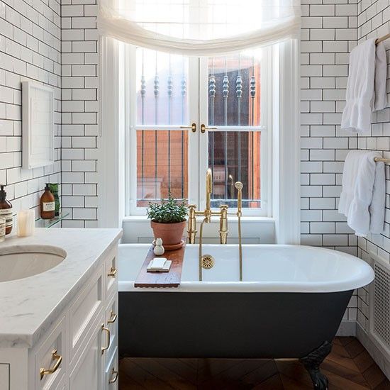 10-10 Gorgeous Urban Bathrooms