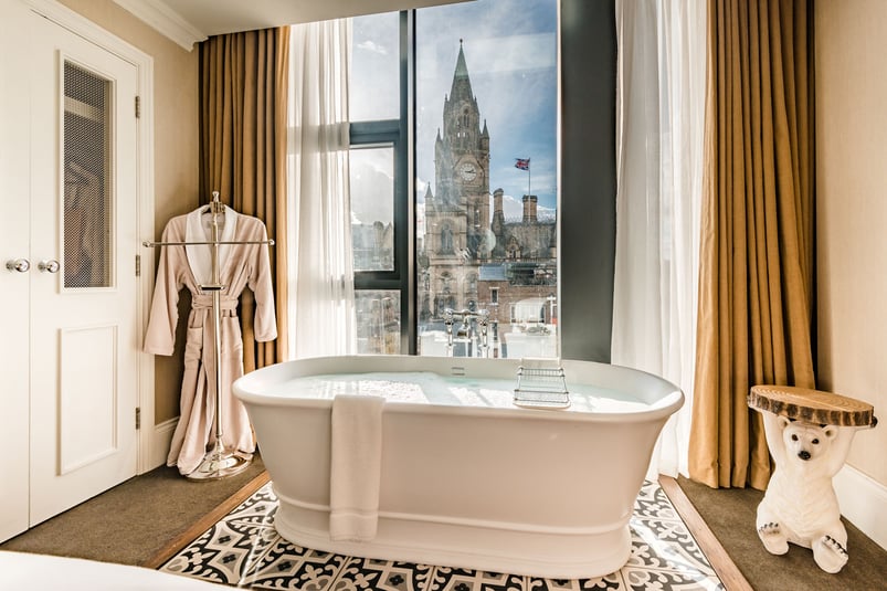 2-St James Collection brings Contemporary Flair and Traditional Elegance to King Street Townhouse