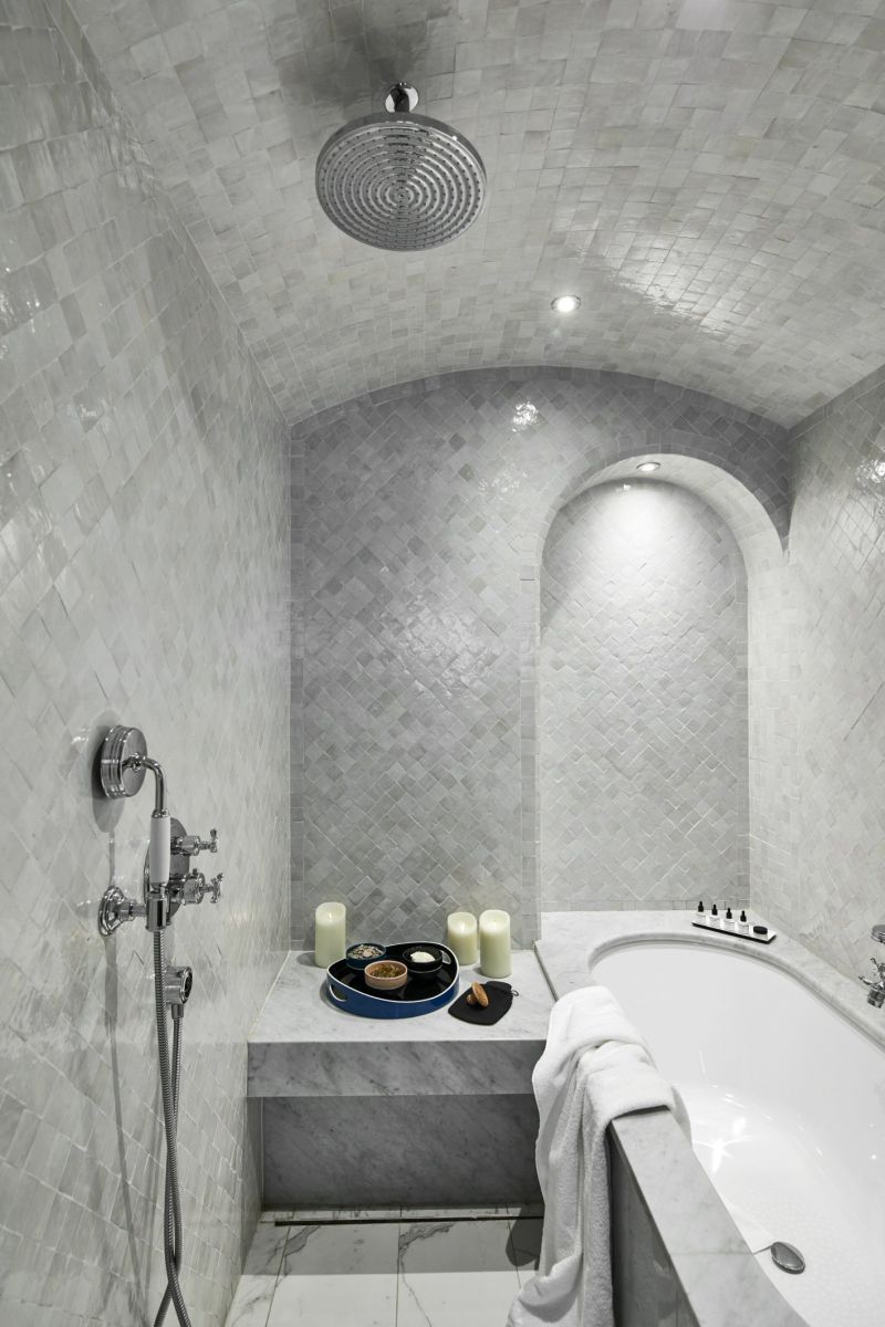 3-Le Roch Paris_ exclusive boutique style hotel with Kaldewei bathroom solutions