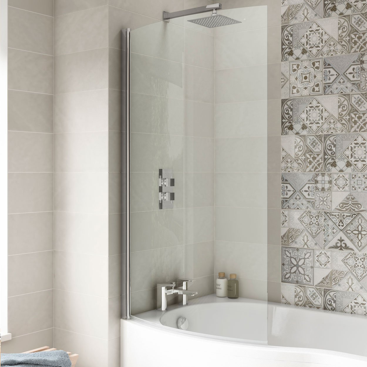 B-Shaped Shower Bath