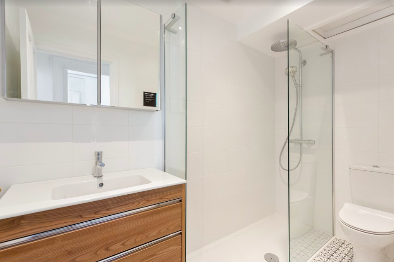 Contemporary White Bathroom